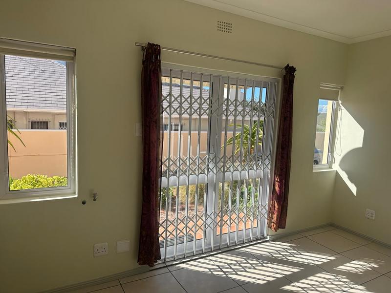 To Let 1 Bedroom Property for Rent in Fish Hoek Western Cape